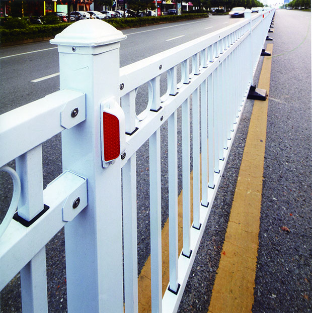 道路護(hù)欄表面處理有哪些噴涂工藝